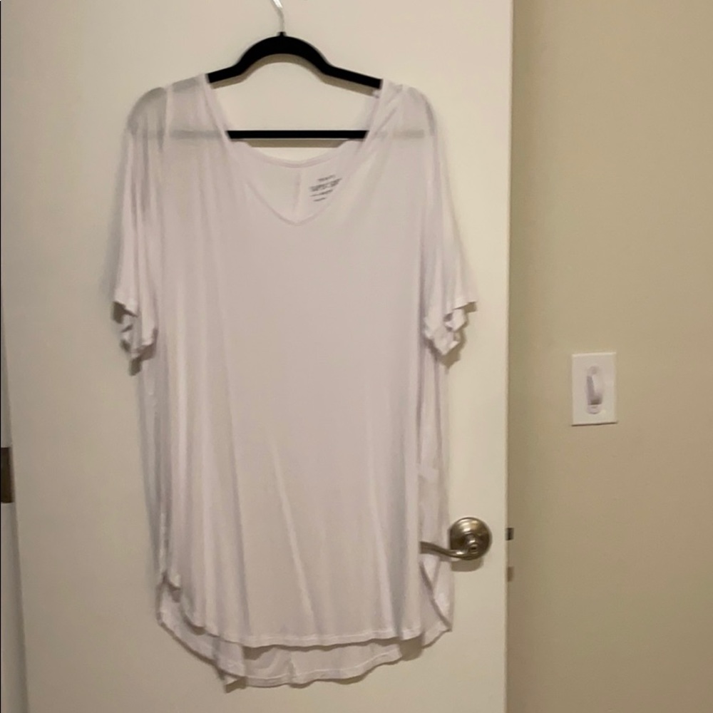 White torrid tee size 4 never worn